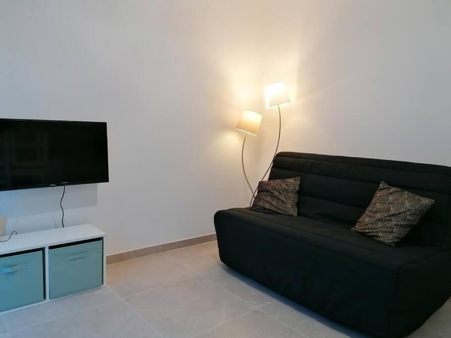 Grand Studio Classe 3 Etoiles Tavera Luaran gambar